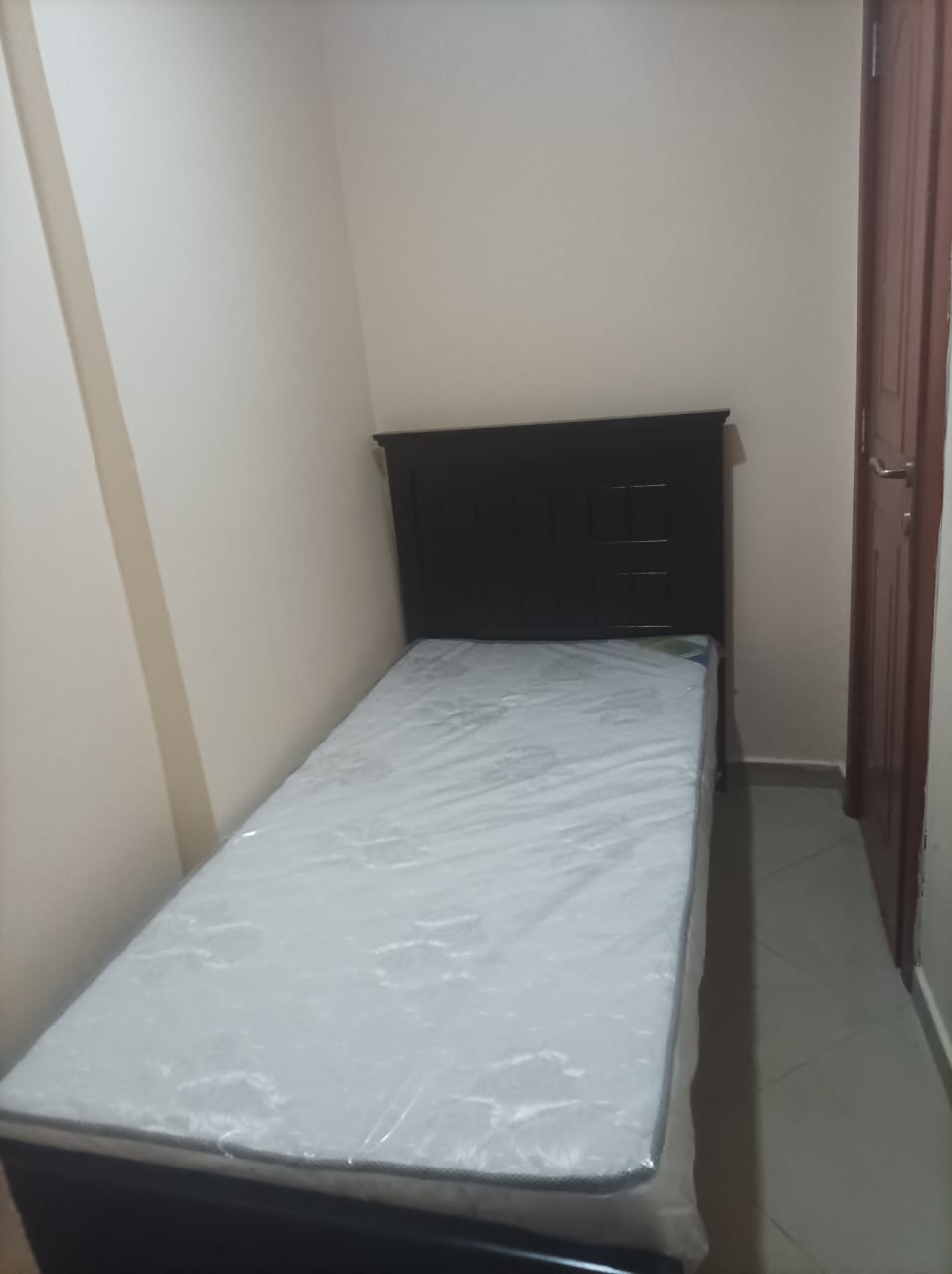 Small Maids Room With Attached Washroom Available For Rent